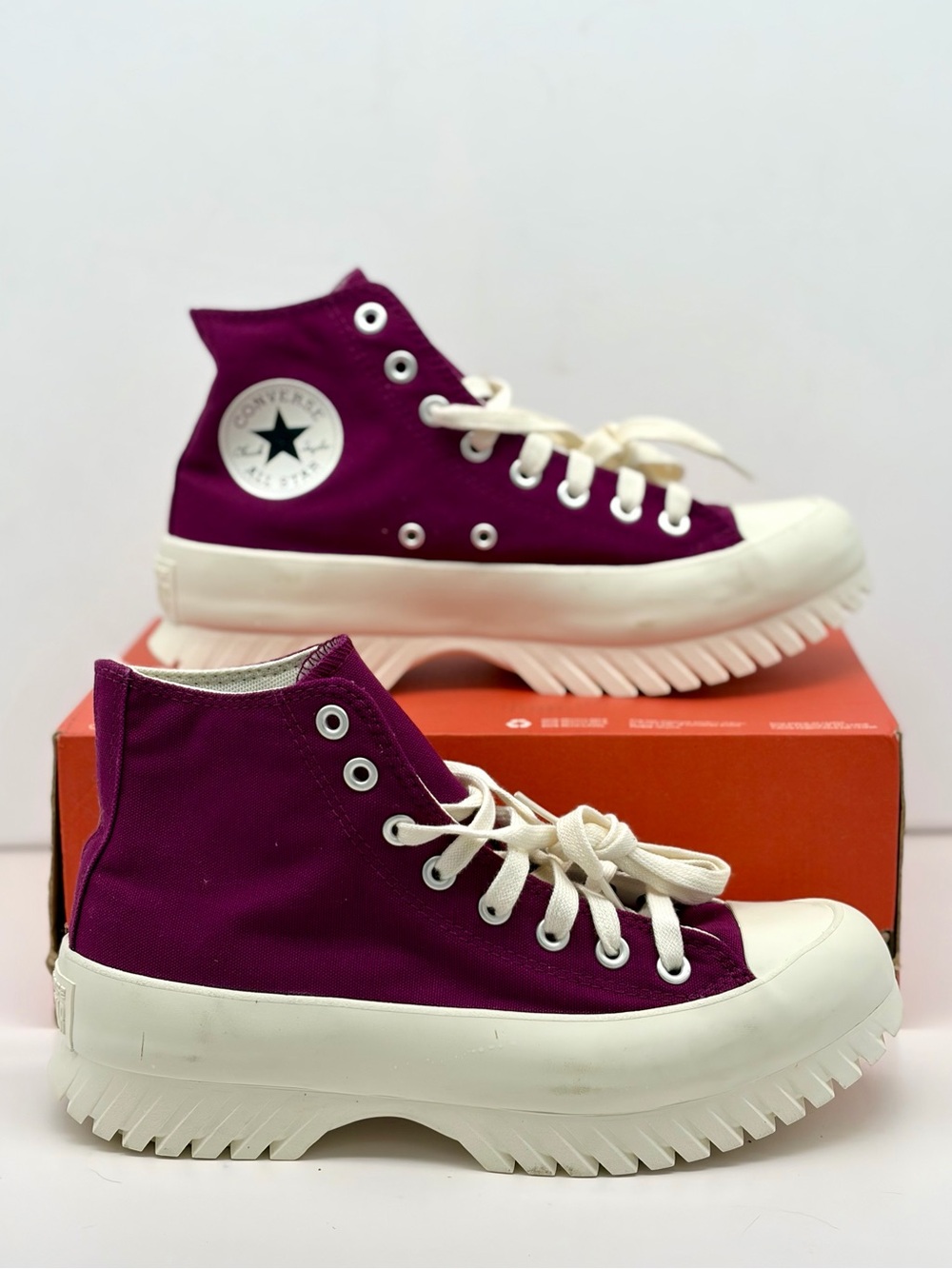 Converse CTAS LUGGED 2.0 HI High Top Sneakers